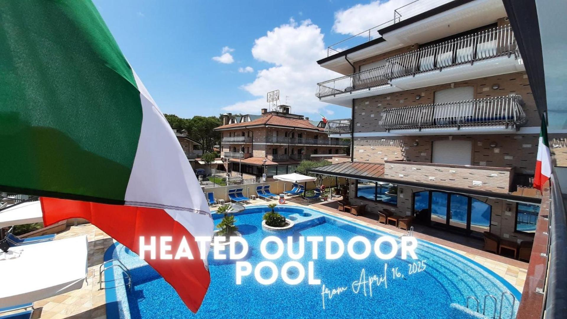 Hotel & Wellness Fra I Pini Линяно Сабиадоро Екстериор снимка